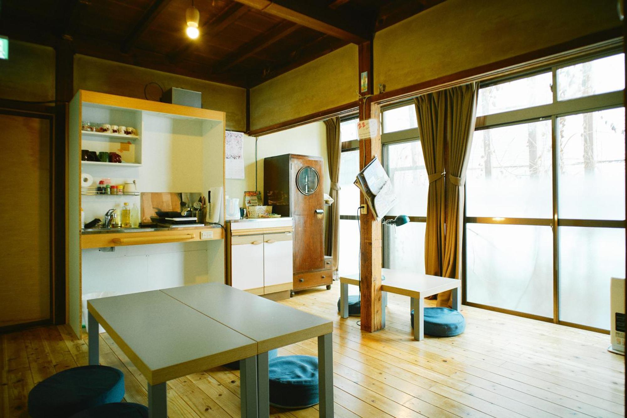 יוקוטה Hostel&Bar Camosiba מראה חיצוני תמונה